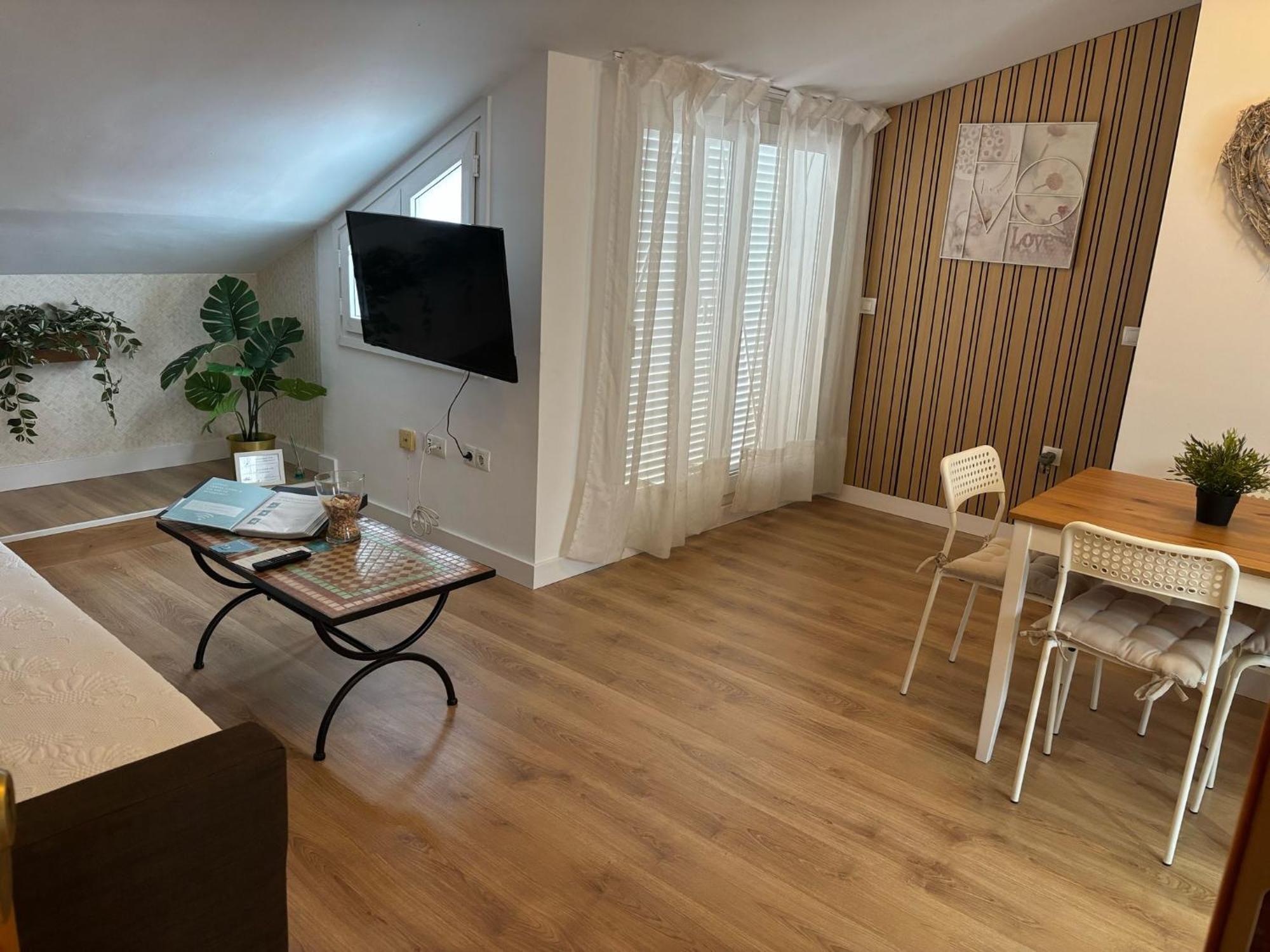 Apartamento Wonderstays Maribel Málaga