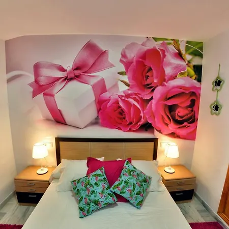 Wonderstays Apartamentos Maribel Malaga Exterior photo